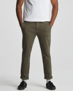 Slim Fit Chino