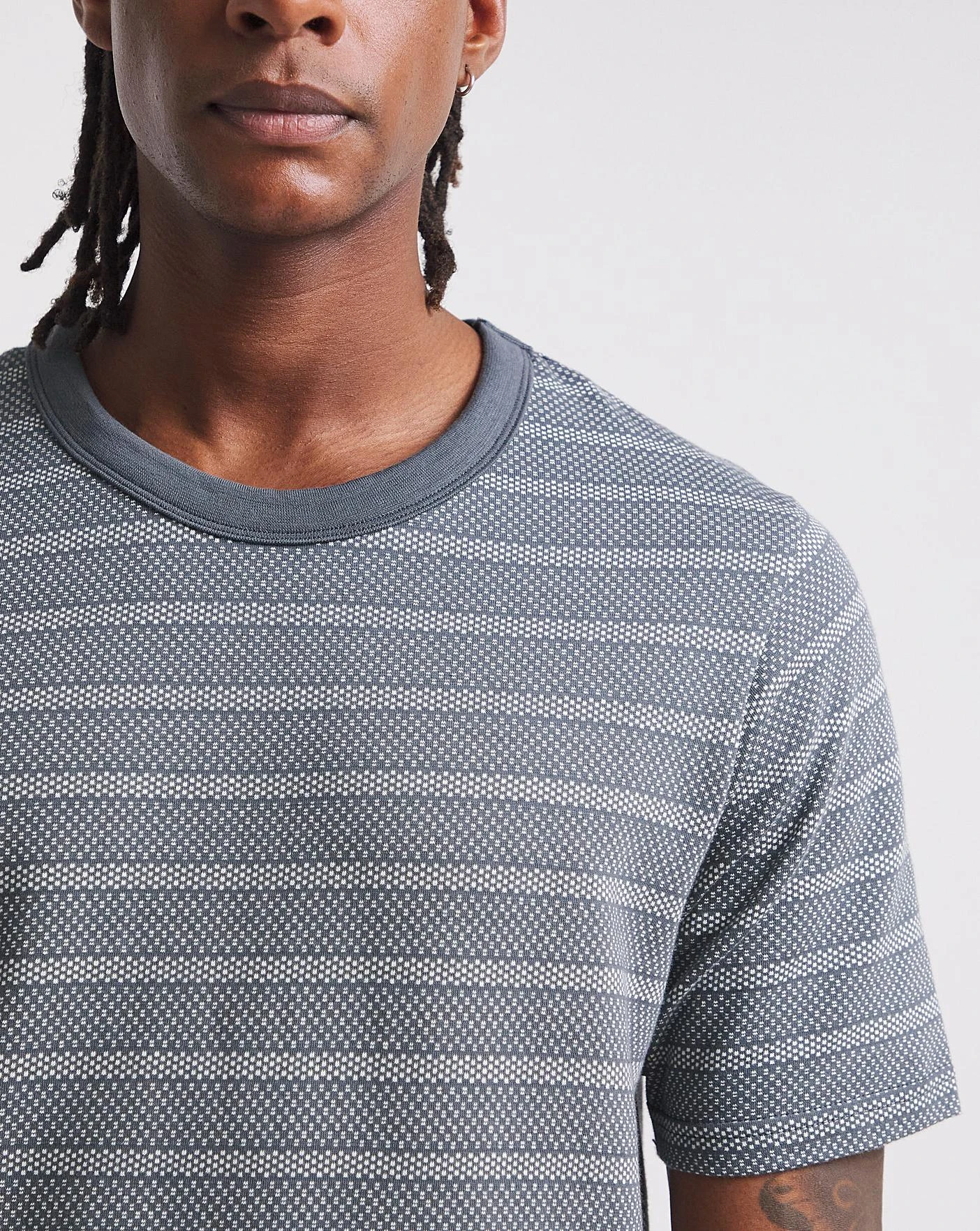 Jacquard Stripe T-Shirt Long 4 Jacquard Stripe T-Shirt Long - Image 4