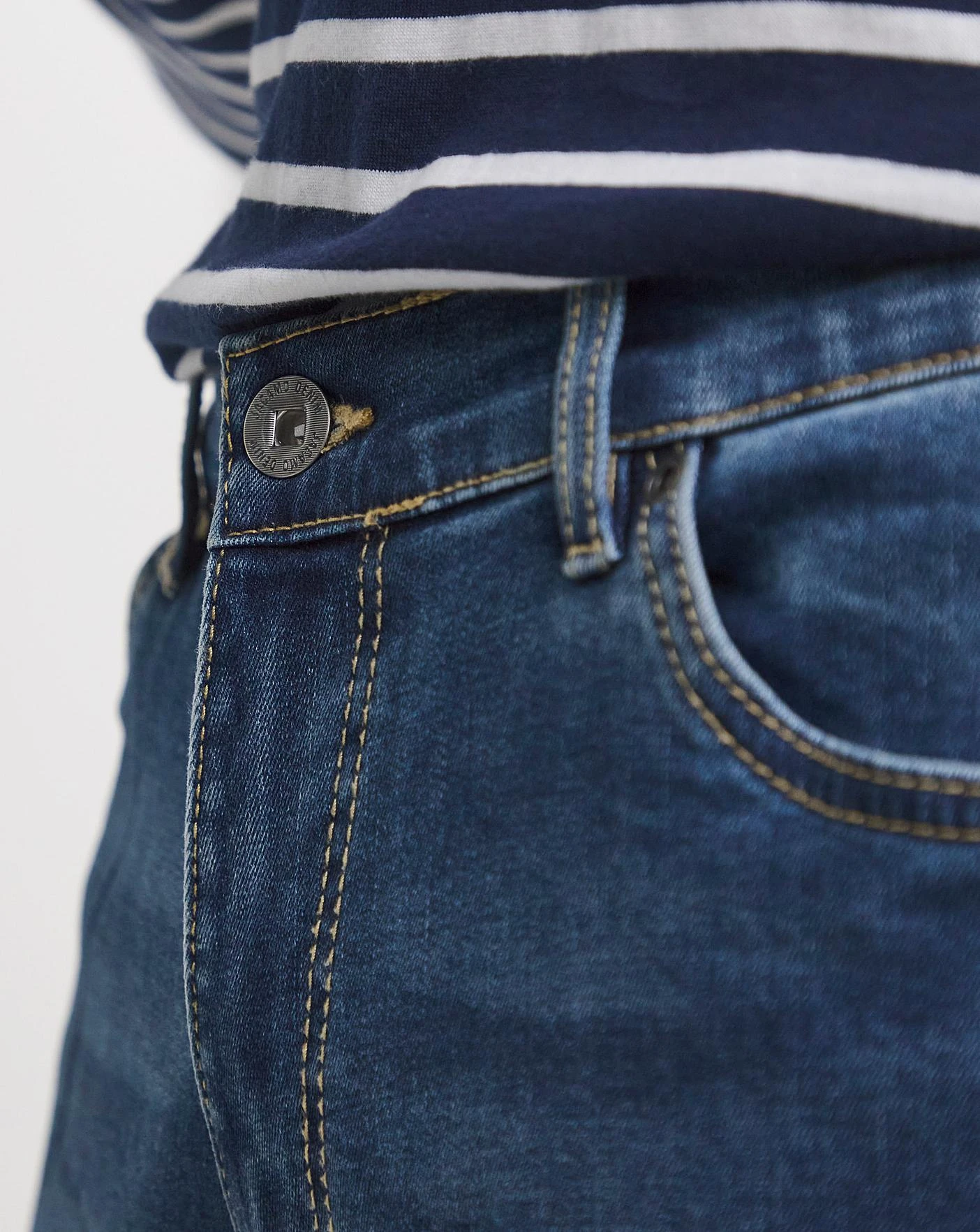 Stonewash Loose Fit Stretch Jeans 2 Stonewash Loose Fit Stretch Jeans - Image 2