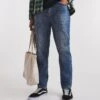 Loose Tapered Fit Jean